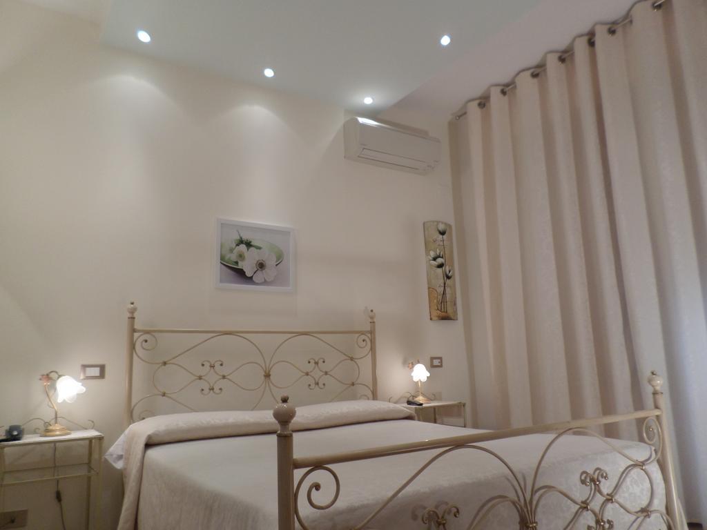 Bed And Breakfast " Il Tesoro Di Mario " 法尔科纳拉·玛里提马 外观 照片